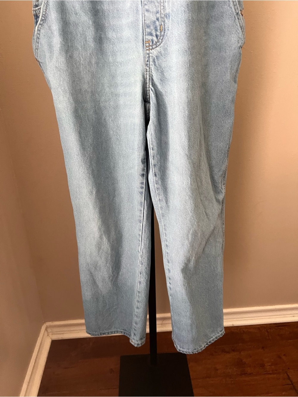 Old navy y2k Light Wash Denim Overalls - Classic Bib Style - Picture 3 of 8